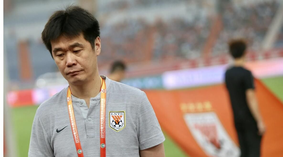 李霄鹏去留一直悬而未决,12强赛总结汇报会也没有开,在等什么?休闲区蓝鸢梦想 - Www.slyday.coM 李霄鹏去留一直悬而未决,12强赛总结汇报会也没有开,在等什么?休闲区蓝鸢梦想 - Www.slyday.coM