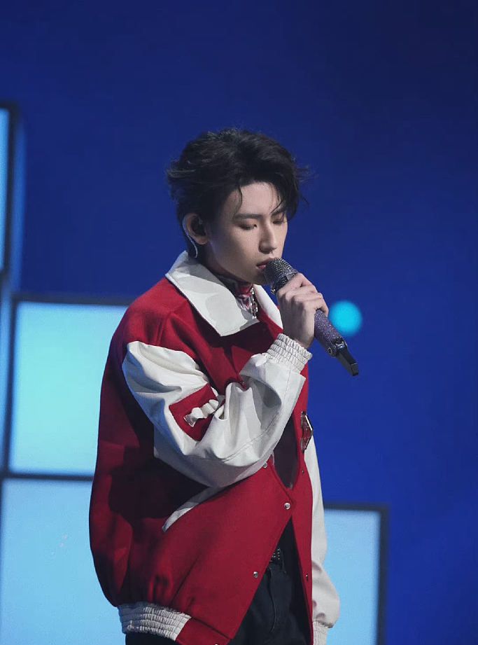 小鬼王琳凯换新专辑名当微博头像 生日当天发布创作专辑意义非凡休闲区蓝鸢梦想 - Www.slyday.coM 小鬼王琳凯换新专辑名当微博头像 生日当天发布创作专辑意义非凡休闲区蓝鸢梦想 - Www.slyday.coM