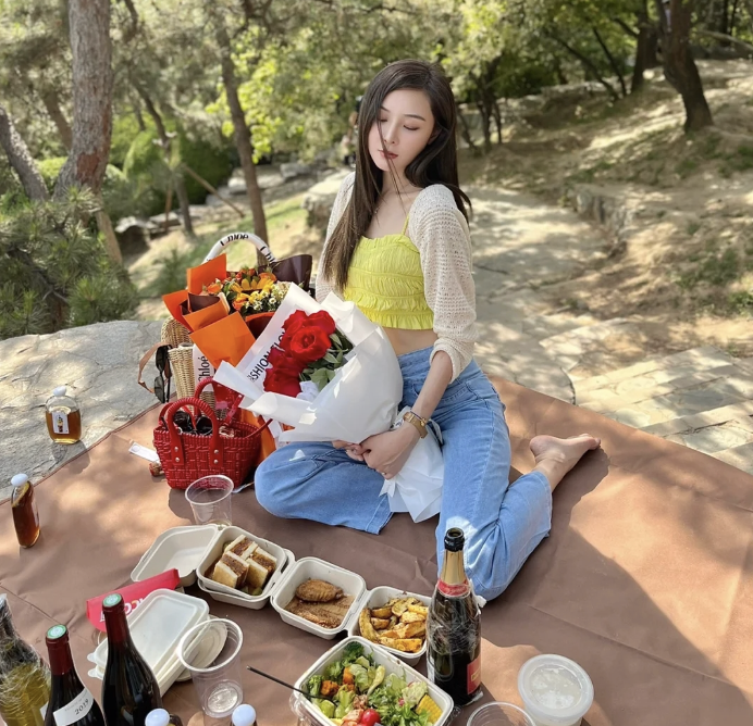 汪小菲被曝和张颖颖约会后,删除又恢复野餐动态,女方却否认复合休闲区蓝鸢梦想 - Www.slyday.coM 汪小菲被曝和张颖颖约会后,删除又恢复野餐动态,女方却否认复合休闲区蓝鸢梦想 - Www.slyday.coM