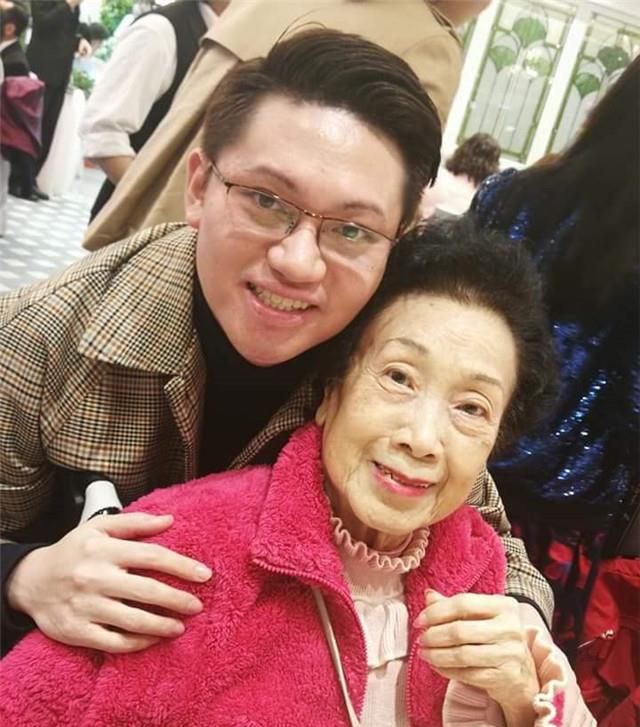 著名粤剧演员任冰儿今日凌晨三点去世享年91岁是任剑辉堂妹