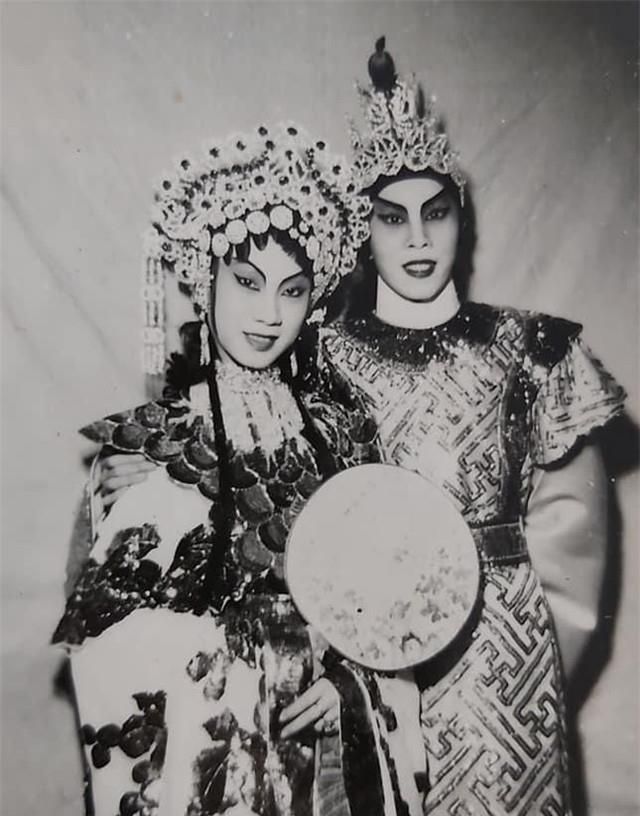 著名粤剧演员任冰儿今日凌晨三点去世享年91岁是任剑辉堂妹