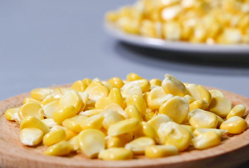 南方菜市场，服务堪称五星级酒店，顾客是上帝，土豆削皮玉米剥粒休闲区蓝鸢梦想 - Www.slyday.coM