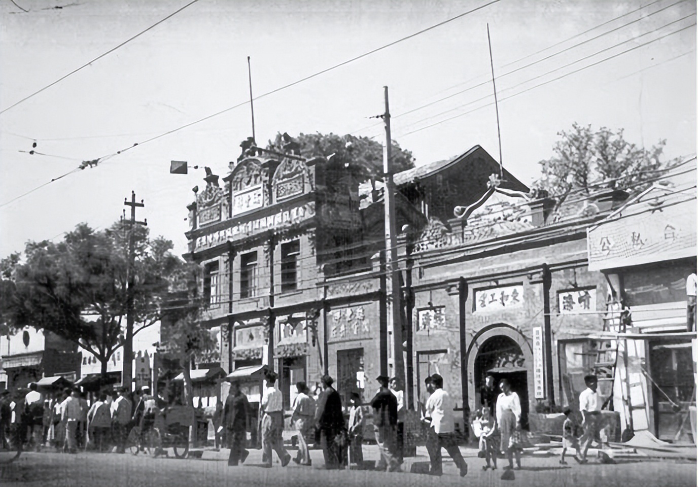 前门大街是北京城内的一条街.