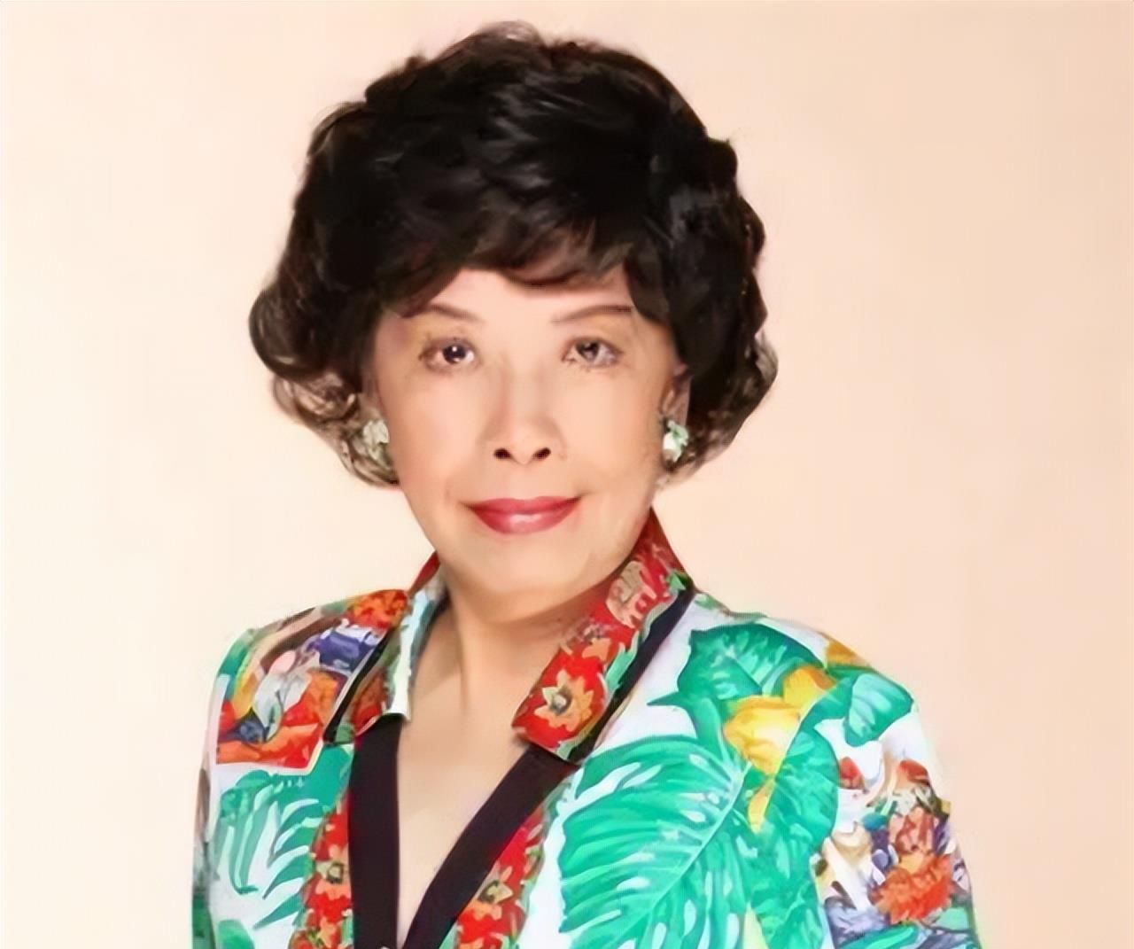 著名粤剧演员任冰儿今日凌晨三点去世享年91岁是任剑辉堂妹