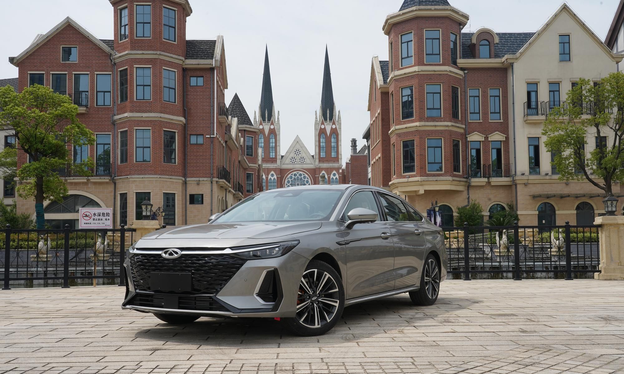 外观时尚内饰高级奇瑞艾瑞泽8更多实拍图曝光