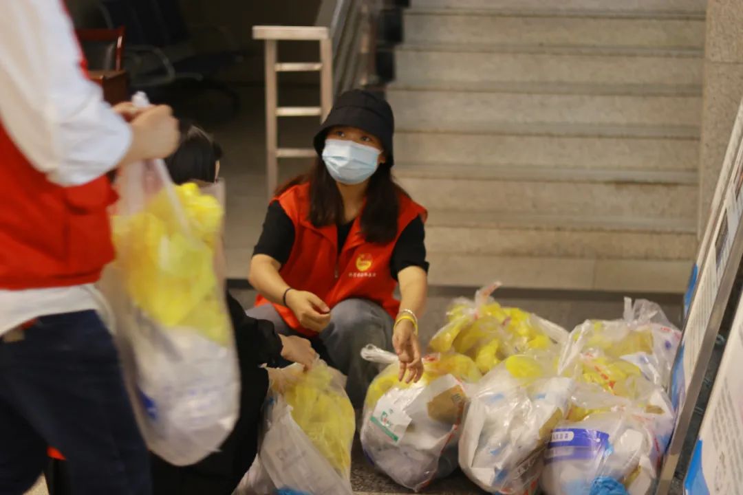 “青力青为”助力疫情防控，广安团组织在行动休闲区蓝鸢梦想 - Www.slyday.coM