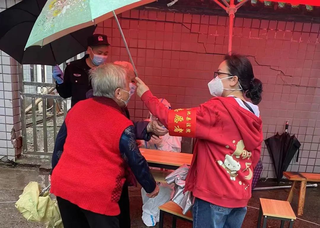 “青力青为”助力疫情防控，广安团组织在行动休闲区蓝鸢梦想 - Www.slyday.coM