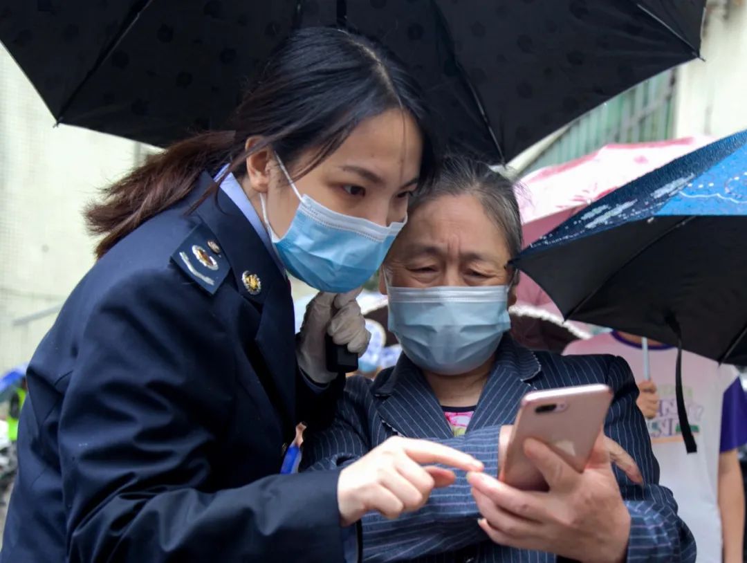 “青力青为”助力疫情防控，广安团组织在行动休闲区蓝鸢梦想 - Www.slyday.coM