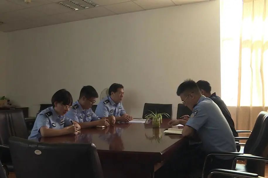 “零首付”购机陷“消费贷”骗局，弥渡公安历时五年侦查追回21.2万元休闲区蓝鸢梦想 - Www.slyday.coM