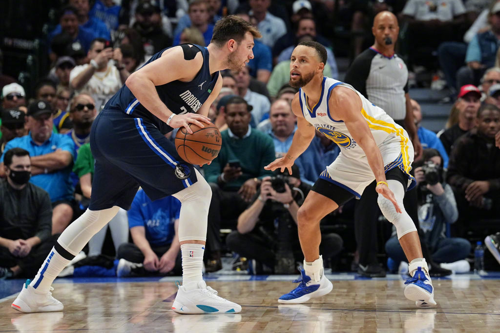 勇士拿到赛点,三大功臣出炉!库里兜底,维金斯凶狠隔扣东契奇休闲区蓝鸢梦想 - Www.slyday.coM 勇士拿到赛点,三大功臣出炉!库里兜底,维金斯凶狠隔扣东契奇休闲区蓝鸢梦想 - Www.slyday.coM