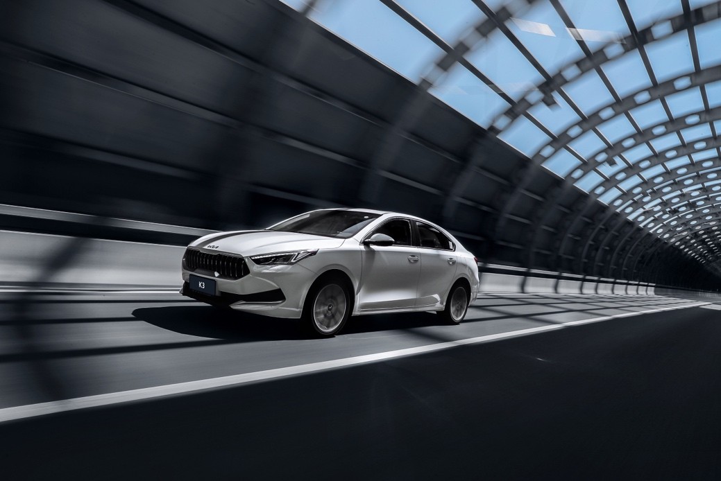 三好家轿炼成记起亚k3好看好用更好开