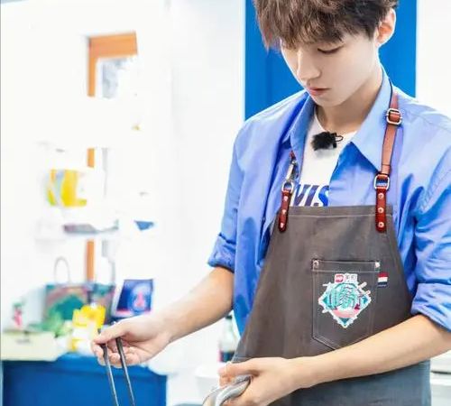 《重生之门》热播,央媒点评王俊凯演技,8个字道出观众们的心声休闲区蓝鸢梦想 - Www.slyday.coM 《重生之门》热播,央媒点评王俊凯演技,8个字道出观众们的心声休闲区蓝鸢梦想 - Www.slyday.coM