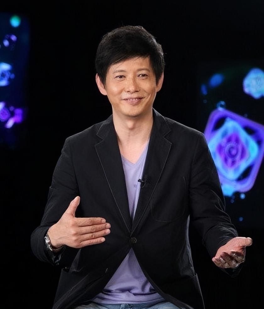 著名主持人程前出生15天遭生父丢弃与董卿同居6年后被分手