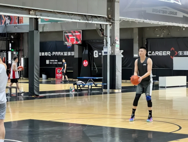 4消息！李添荣+赵锦洋官宣女友，王薪凯特训投篮，徐长锁回归本行休闲区蓝鸢梦想 - Www.slyday.coM
