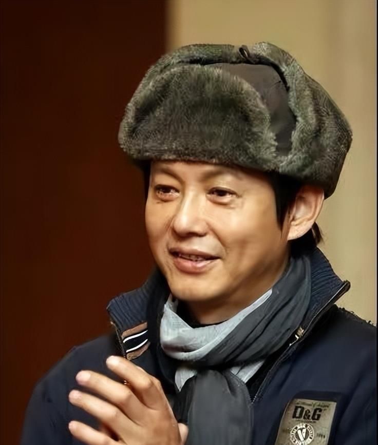 著名主持人程前出生15天遭生父丢弃与董卿同居6年后被分手