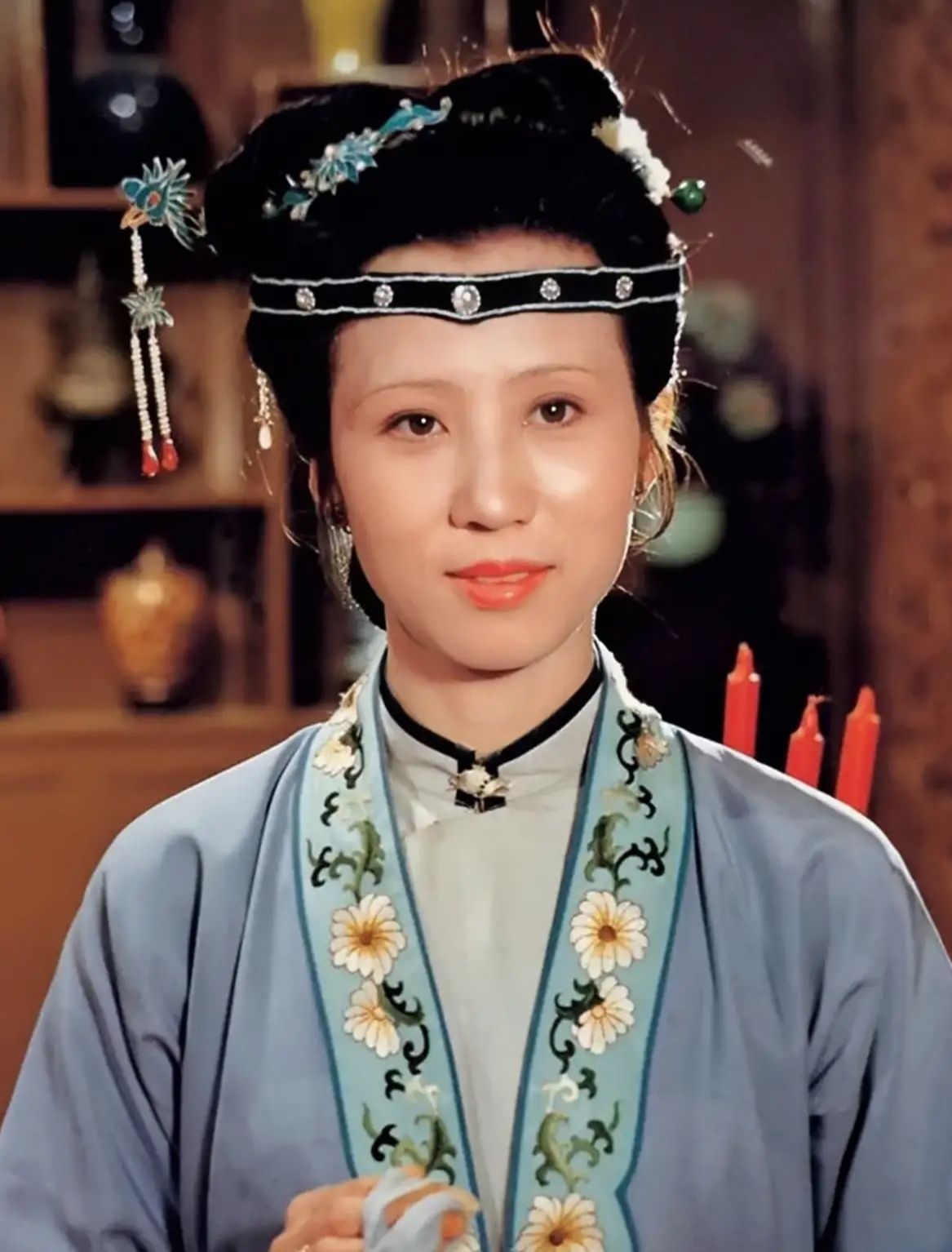 宝玉挨打暗示贾珠死因,与贾政赵姨娘无关,贾珠是被王夫人蠢死的 .