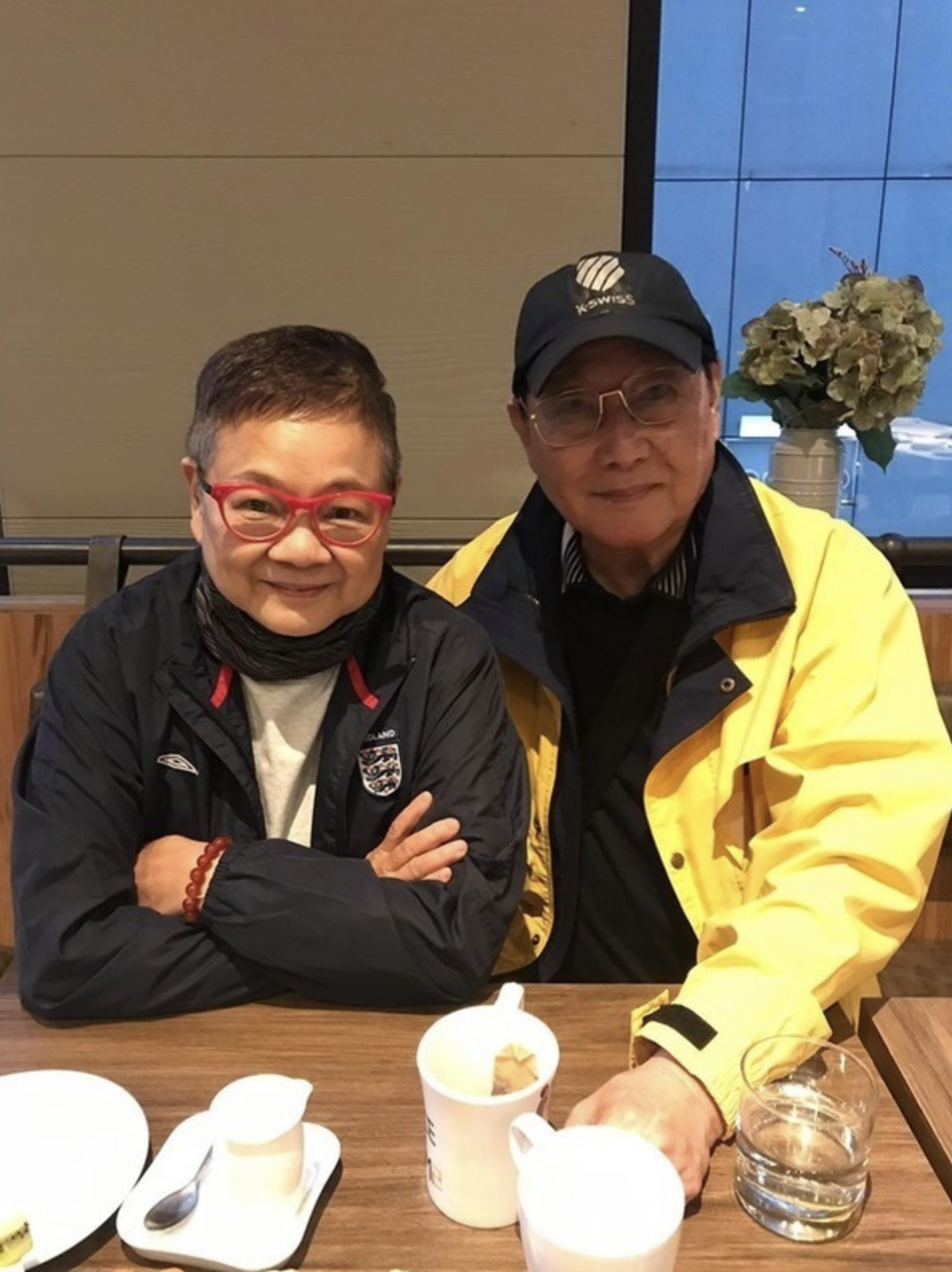 80岁资深艺人吕奇近况曝光，移居台湾生活低调，有楼有铺收租为生|台湾省|寻人记|寻人|陈宝珠|感情_新浪娱乐_新浪新闻