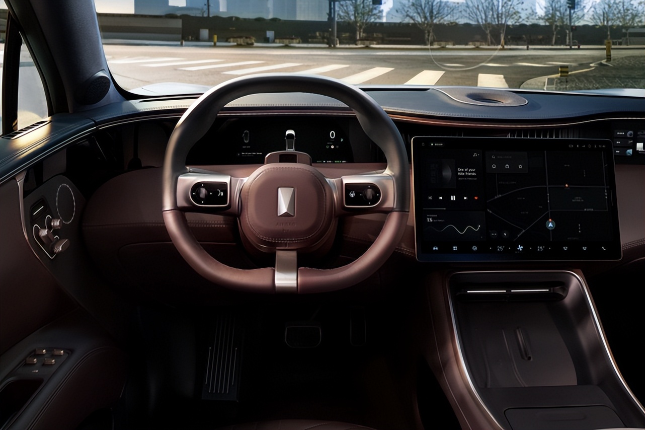 阿维塔11内饰曝光冰箱四座赛车座椅压迫感太强了