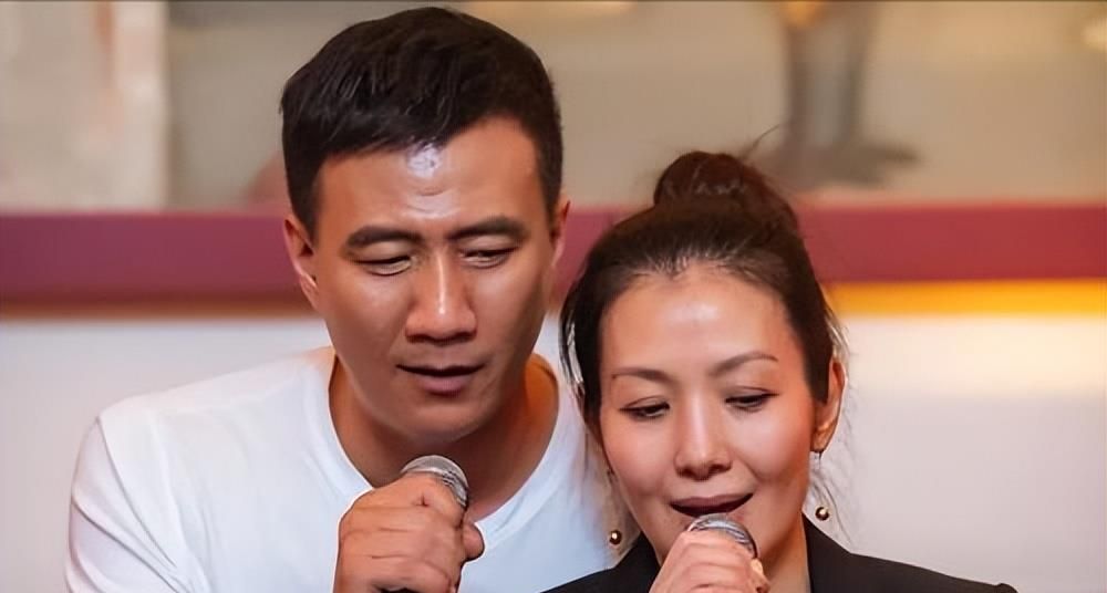 嫁给胡军23年靠啤酒定情婚后生活红红火火卢芳才是嫁对了人