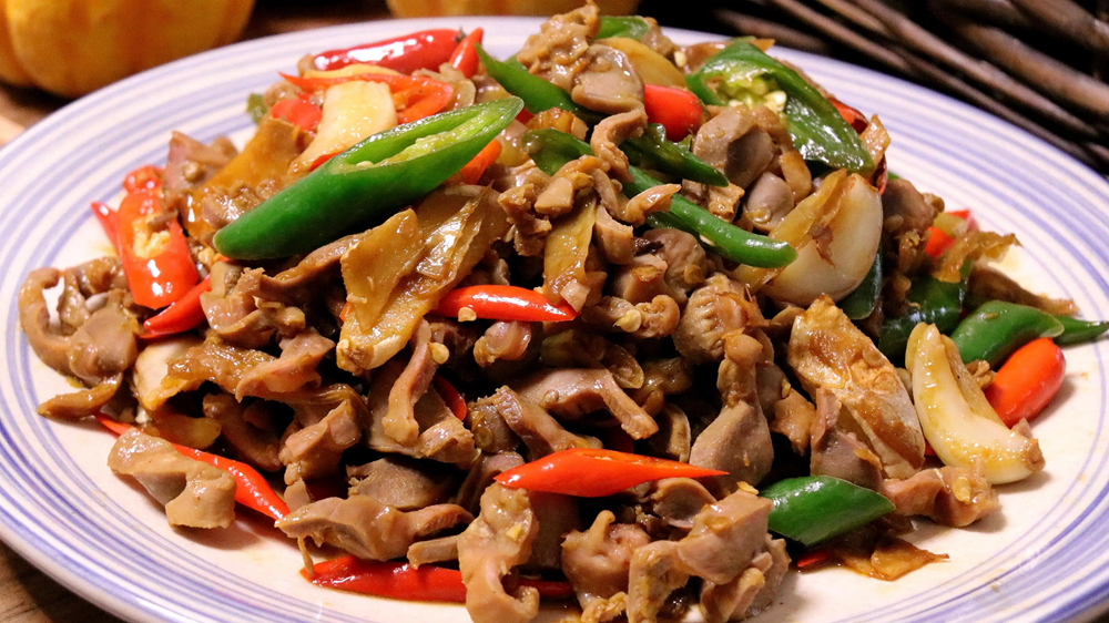 泡椒鸡胗的家常做法,酸辣脆嫩开胃下饭,做法还特别简单