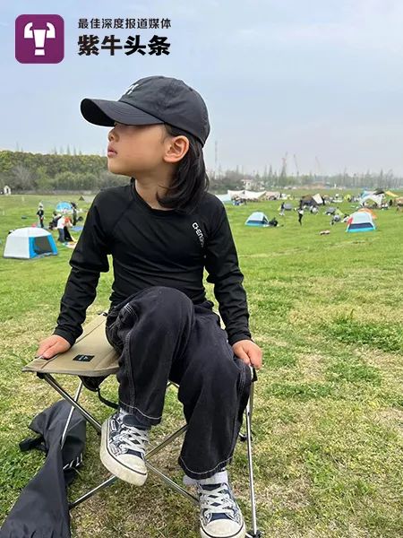 紫牛头条南京四岁萌娃骑摩托赛场飞驰梦想成为职业赛车手走上国际舞台