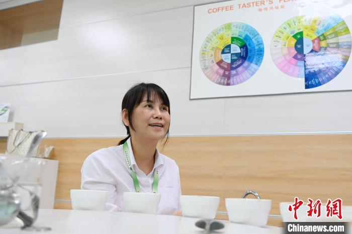尤惠君介绍大陆咖啡文化发展。　张金川 摄