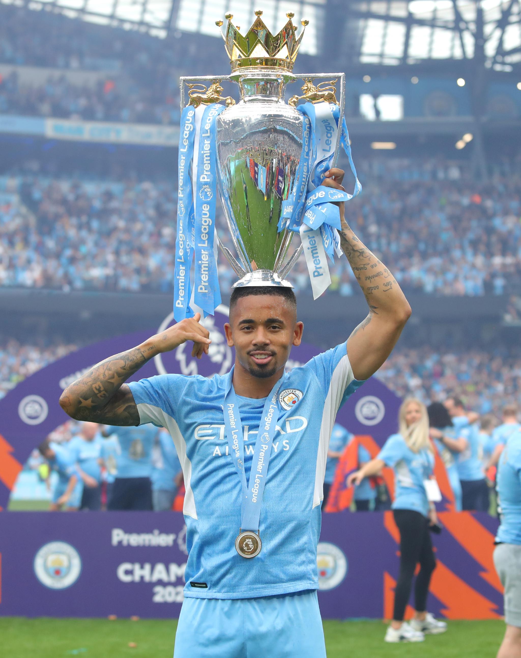 足球英超曼城夺冠