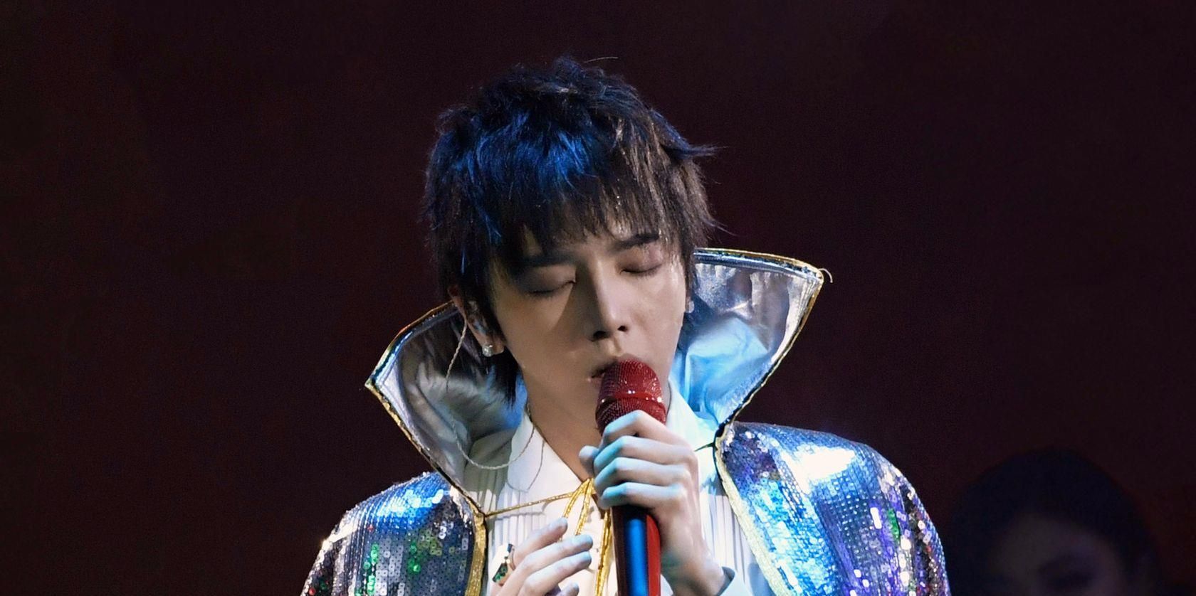 周杰伦的明星粉丝,王俊凯热巴杨颖铁粉,还有一个让人想不到休闲区蓝鸢梦想 - Www.slyday.coM 周杰伦的明星粉丝,王俊凯热巴杨颖铁粉,还有一个让人想不到休闲区蓝鸢梦想 - Www.slyday.coM