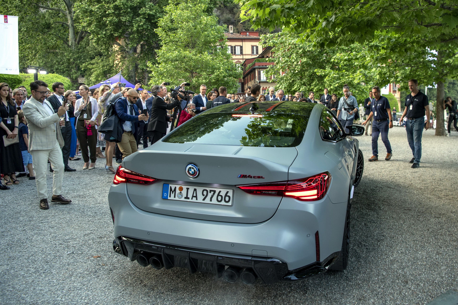 宝马m4csl实车首次曝光限量1000台37秒破百