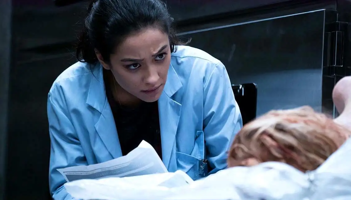 令人窒息的尸臭！人死后一百天内不处理，尸体会出现什么变化？休闲区蓝鸢梦想 - Www.slyday.coM