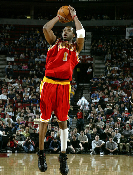 麦迪迎43岁生日火箭送祝福16载传奇生涯姚麦组合成追忆