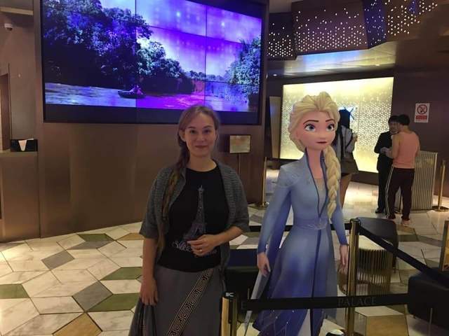 二婚被宠成公主!翁静晶晒58岁生日照,老公何猷彪送粉色蛋糕休闲区蓝鸢梦想 - Www.slyday.coM 二婚被宠成公主!翁静晶晒58岁生日照,老公何猷彪送粉色蛋糕休闲区蓝鸢梦想 - Www.slyday.coM