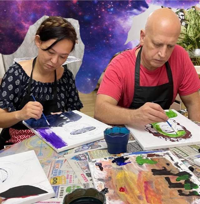 二婚被宠成公主!翁静晶晒58岁生日照,老公何猷彪送粉色蛋糕休闲区蓝鸢梦想 - Www.slyday.coM 二婚被宠成公主!翁静晶晒58岁生日照,老公何猷彪送粉色蛋糕休闲区蓝鸢梦想 - Www.slyday.coM