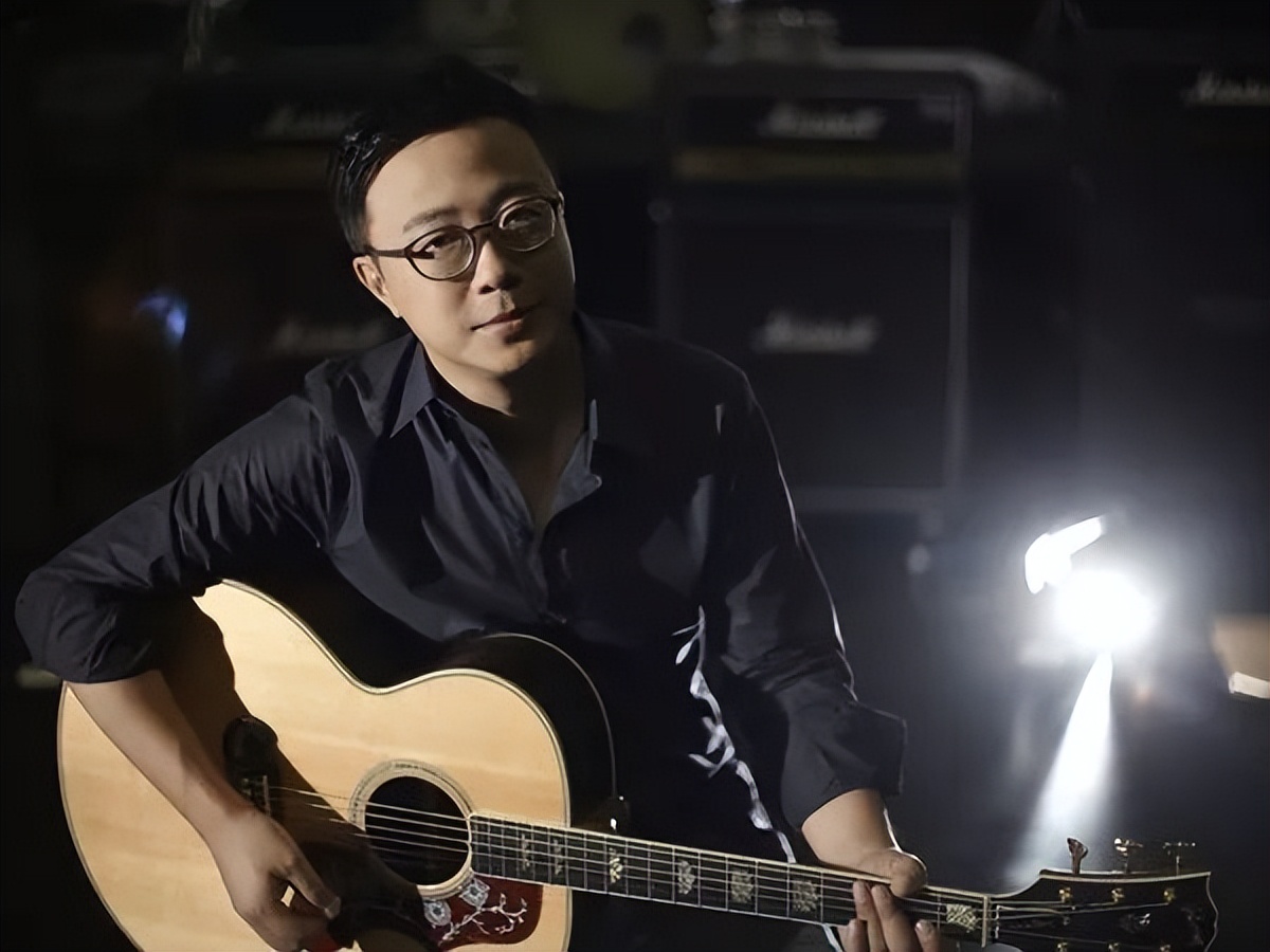 高晓松悼念歌手沈庆他曾是民谣圈的话事人成就了我们所有人