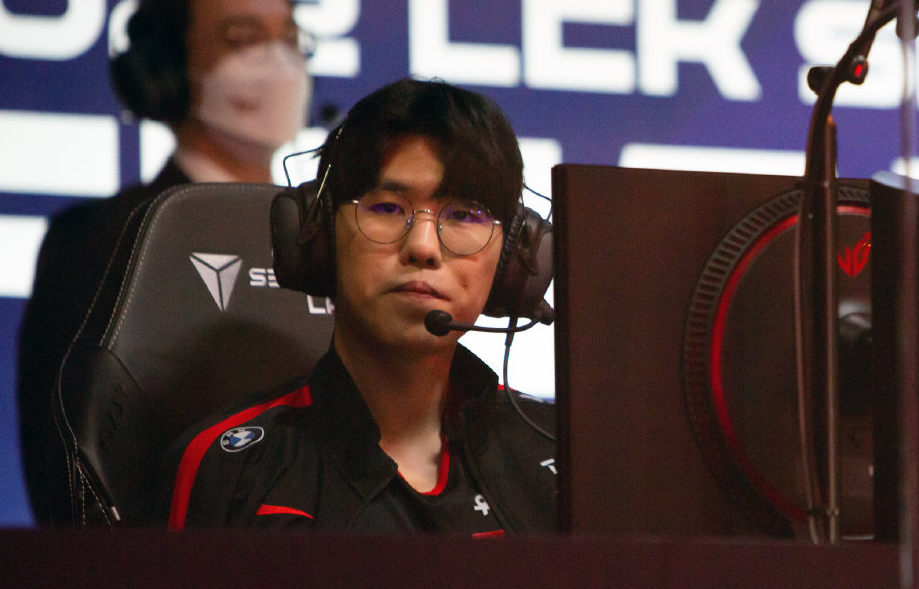 蚌埠住了!Oner表示要碾压所有战队,EU主持人笑出猪叫声休闲区蓝鸢梦想 - Www.slyday.coM 蚌埠住了!Oner表示要碾压所有战队,EU主持人笑出猪叫声休闲区蓝鸢梦想 - Www.slyday.coM