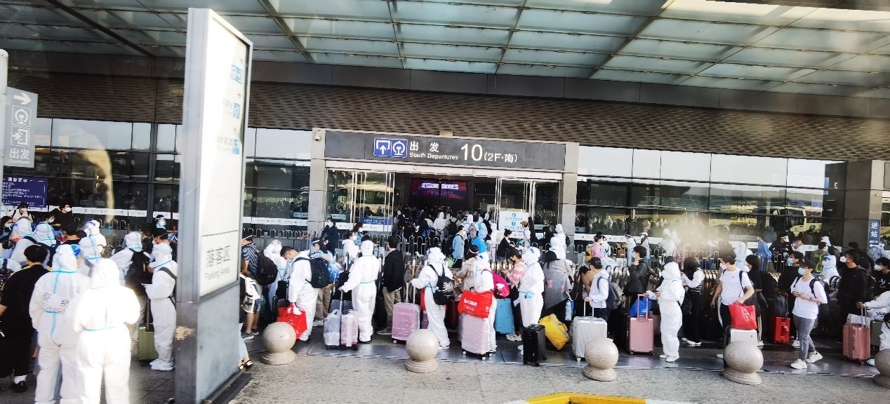 大江东｜一名武汉籍在沪大学生的返乡路休闲区蓝鸢梦想 - Www.slyday.coM