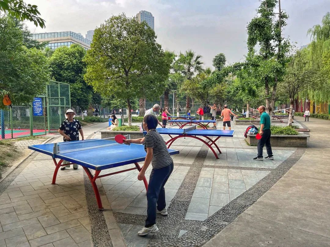 加起来近120岁这对母女组合闪耀社区运动角