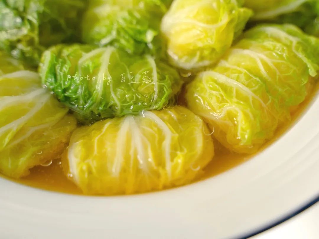 清淡却下饭的虾滑白菜卷打赌你吃一次就忘不了