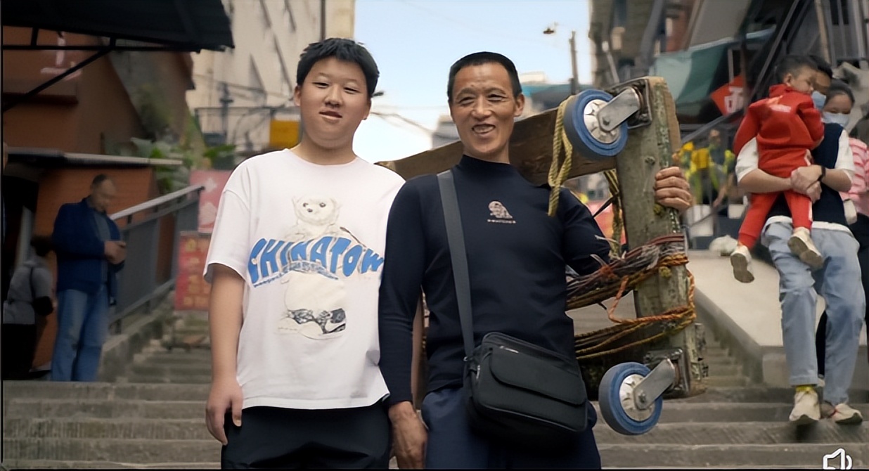 在市中心"扛"出了一套房|冉光辉|棒棒|重庆_新浪新闻