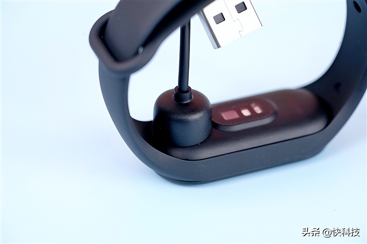 120种运动前所未有！小米手环7 NFC版开箱图赏休闲区蓝鸢梦想 - Www.slyday.coM