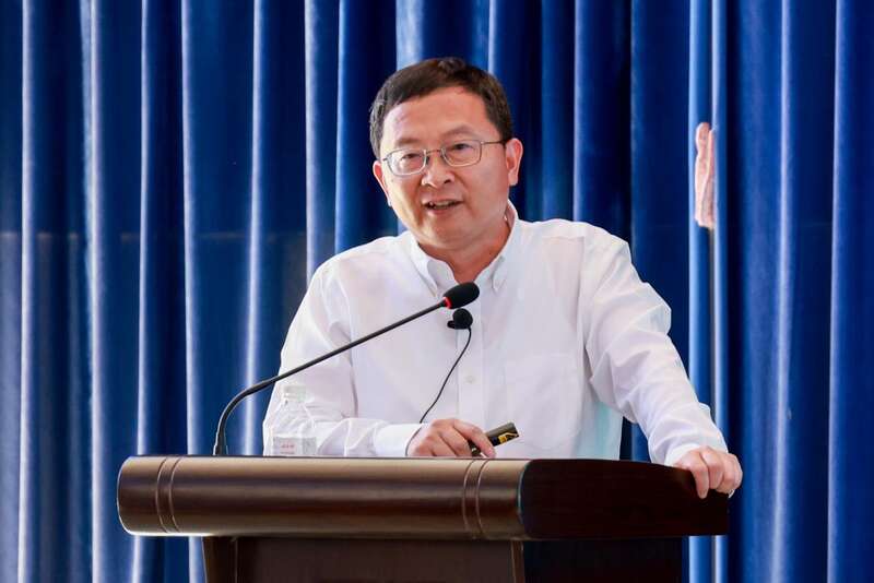 高松院士为中学生打开化学世界|化学|高松|院士_新浪新闻