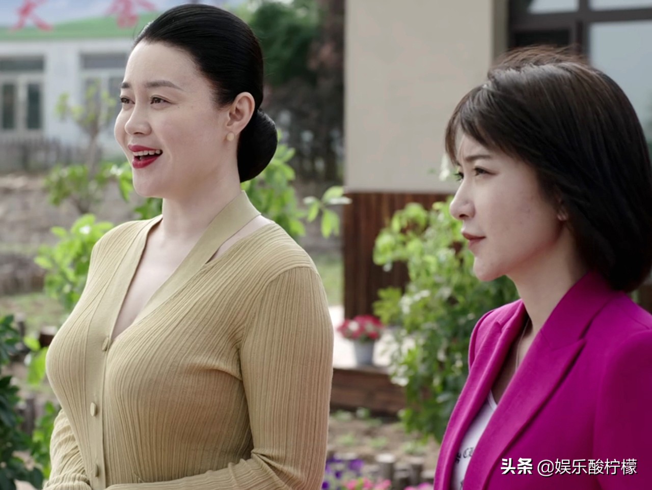 都播完了,李秋歌也没有从李大国身上得到婚姻,而母亲杨晓燕在嫁给王