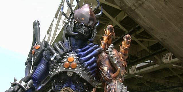 假面骑士剑啄木鸟不死兽存在被梅花a收买的可能战力极度拉胯