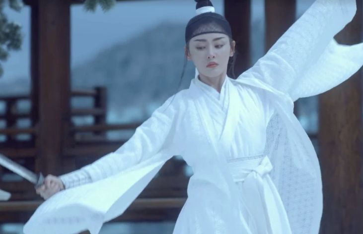 《说英雄》开播引差评，杨超越用力过猛，全程咋咋呼呼，台词硬挤休闲区蓝鸢梦想 - Www.slyday.coM