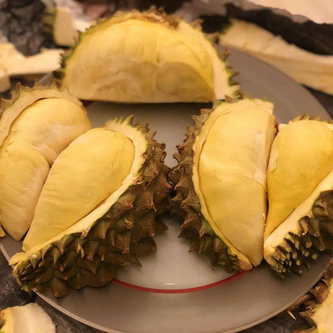 榴莲还买开裂的教你4招选到母榴莲肉多皮薄一挑一个准