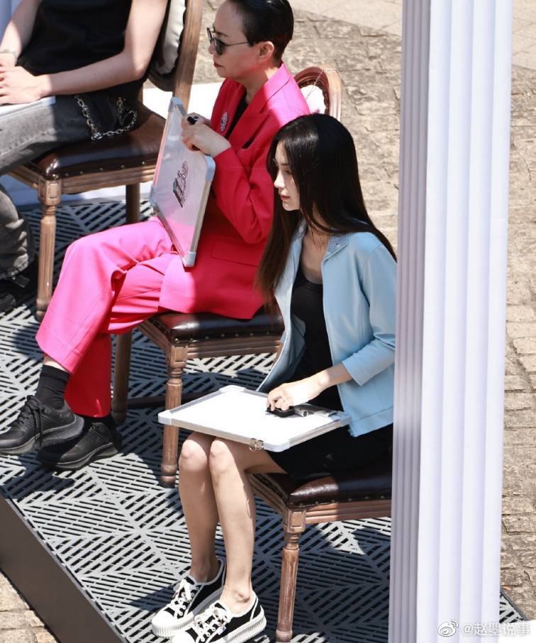 baby录制《萌探2》cos杉菜造型,黑长直梦回早期角色!休闲区蓝鸢梦想 - Www.slyday.coM baby录制《萌探2》cos杉菜造型,黑长直梦回早期角色!休闲区蓝鸢梦想 - Www.slyday.coM