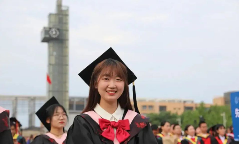 西电大学生毕设找代做,事后上演“卸磨杀驴”,校方回应很解气休闲区蓝鸢梦想 - Www.slyday.coM 西电大学生毕设找代做,事后上演“卸磨杀驴”,校方回应很解气休闲区蓝鸢梦想 - Www.slyday.coM