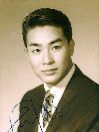 87岁tvb资深艺人周聪罕见露脸身体仍硬朗,一心陪伴病妻拒再复出|周聪