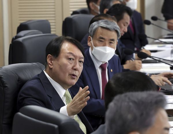 韩国总统尹锡悦25日上午紧急召开国家安全保障会议（NSC） （韩联社）