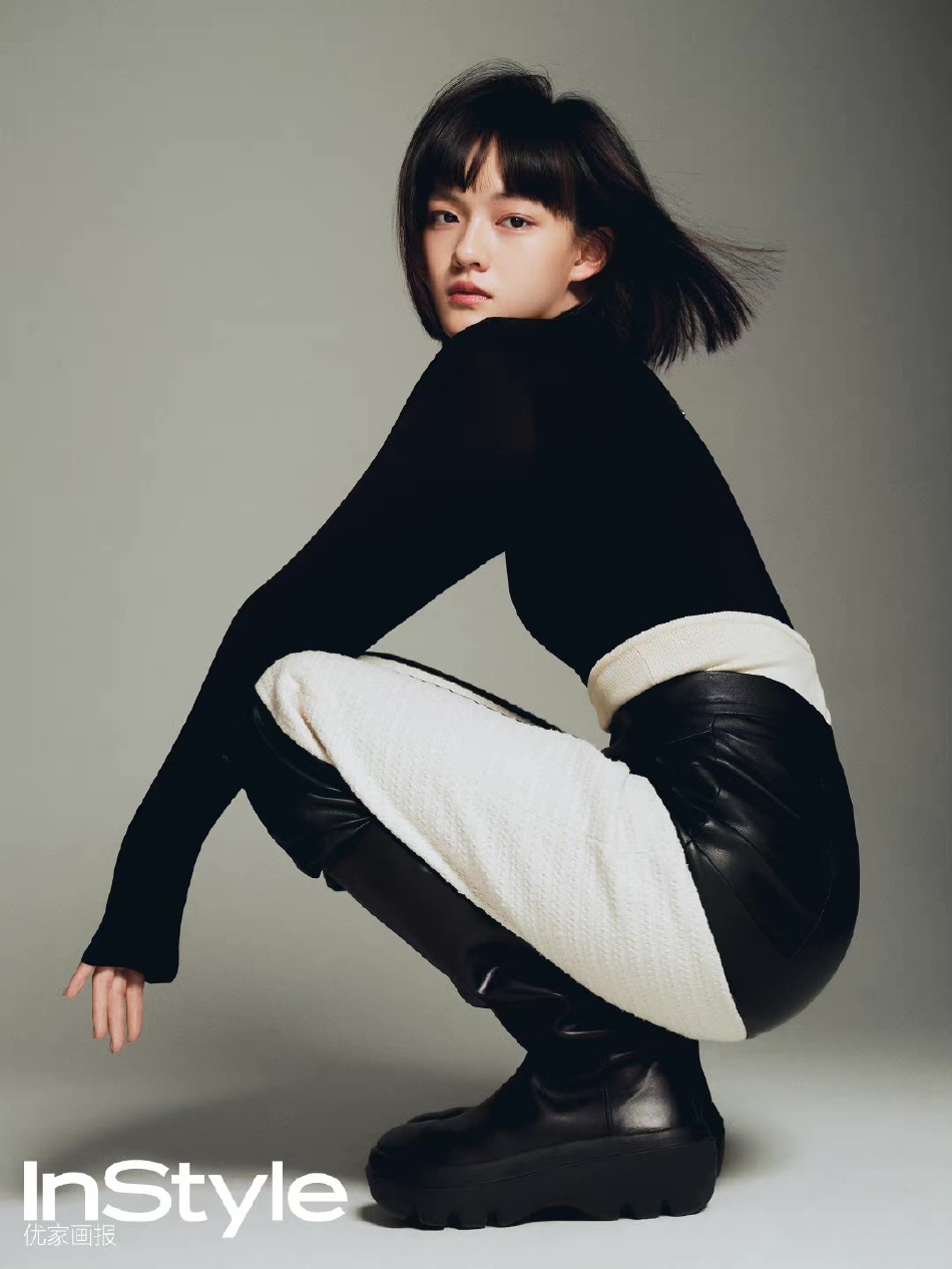 文淇写真大片释出短发造型少女感十足